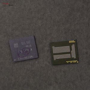 Мікросхема Flash пам'яті Samsung KMQ820013M-B419, 2/16GB, BGA 221, Rev. 1.7 (MMC 5.0, MMC 5.01) Original (PRC) краща модель в Чернігові