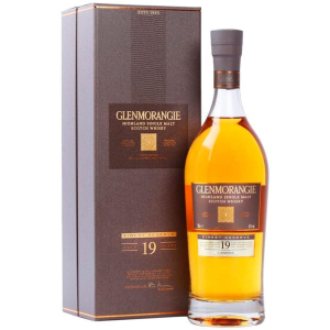 купити Віскі Glenmorangie Finest Reserve 19 років витримки 0.7 л 43% у подарунковій упаковці (5010494935905)